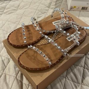 Like new Steve Madden sandals